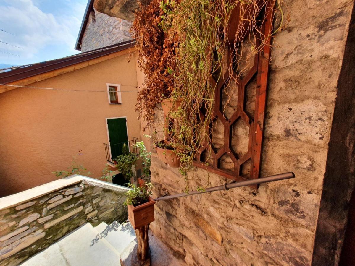 I Scalitt By Quokka 360 - Como Lake Typical House In The Fishing Village Carate Urio Exterior foto